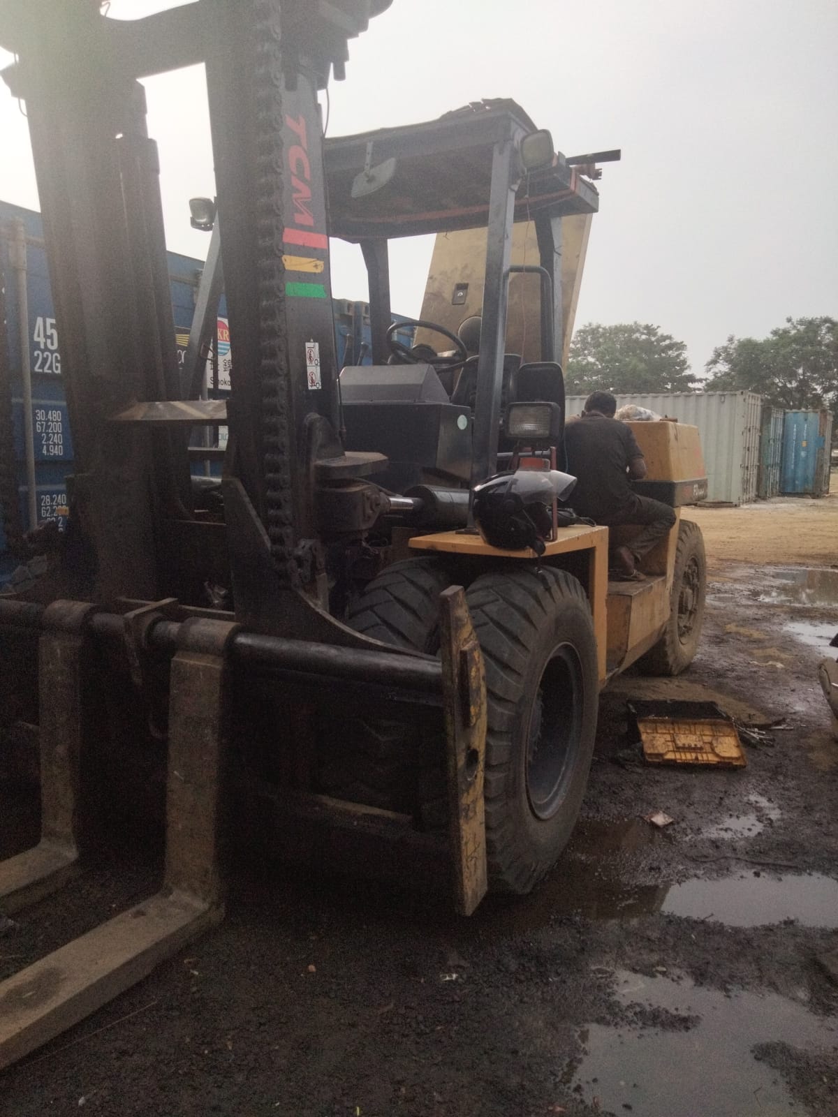 Rental Forklift & Crane - 1
